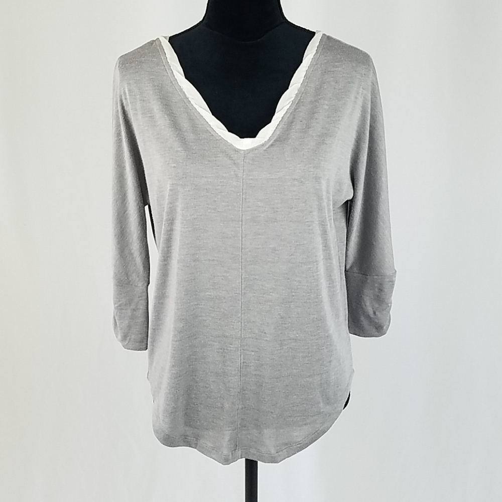 Deletta Anthro S 3/4 ruched sleeve v-neck‎ lace back blouse vacation cruise